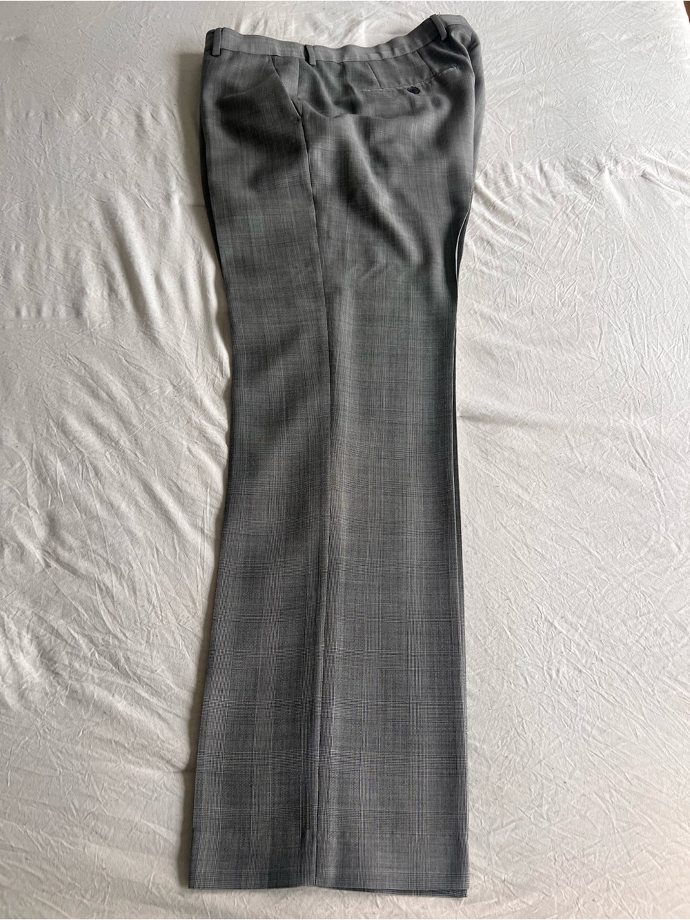 Express Men's photographer Gray Dress Pants Size 34x32. Used.